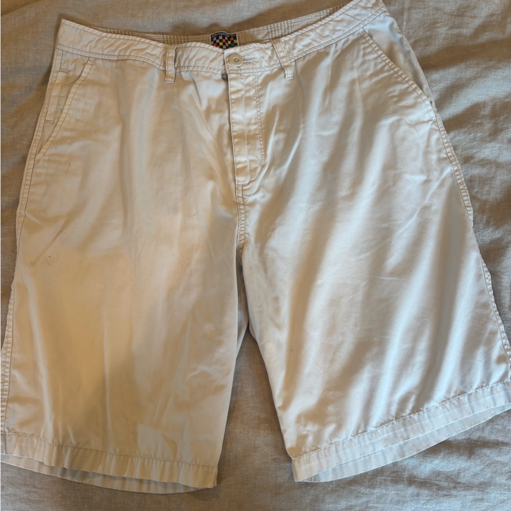Quiksilver Men's Cream Flat Front Shorts